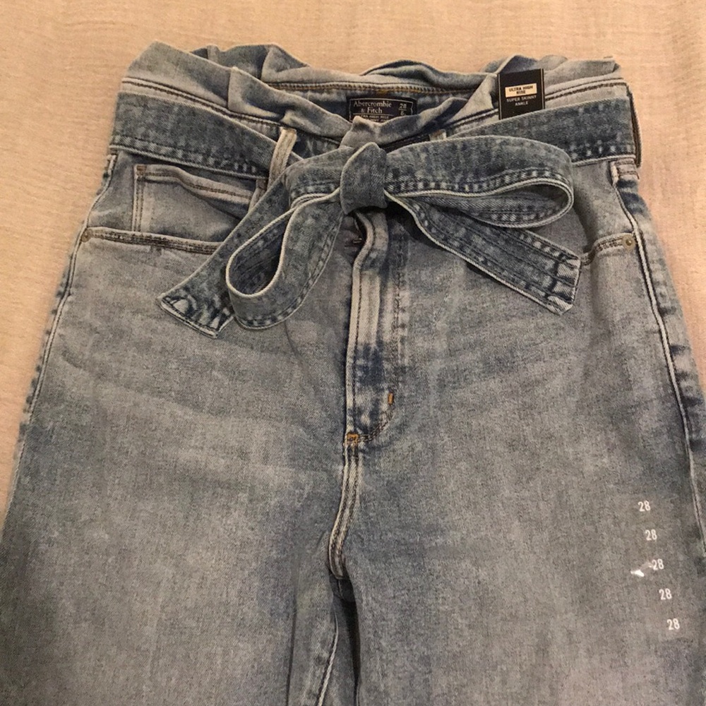 Ultra High Rise Jeans - Picture 2 of 4